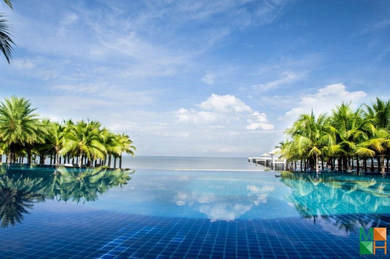 Tranh dán tường trang trí phòng khách BE - 182